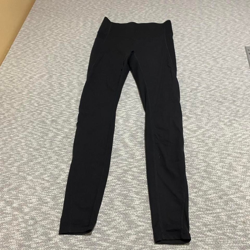 Halara black ultra sculpt leggings with side pockets  women M. SKU-A438